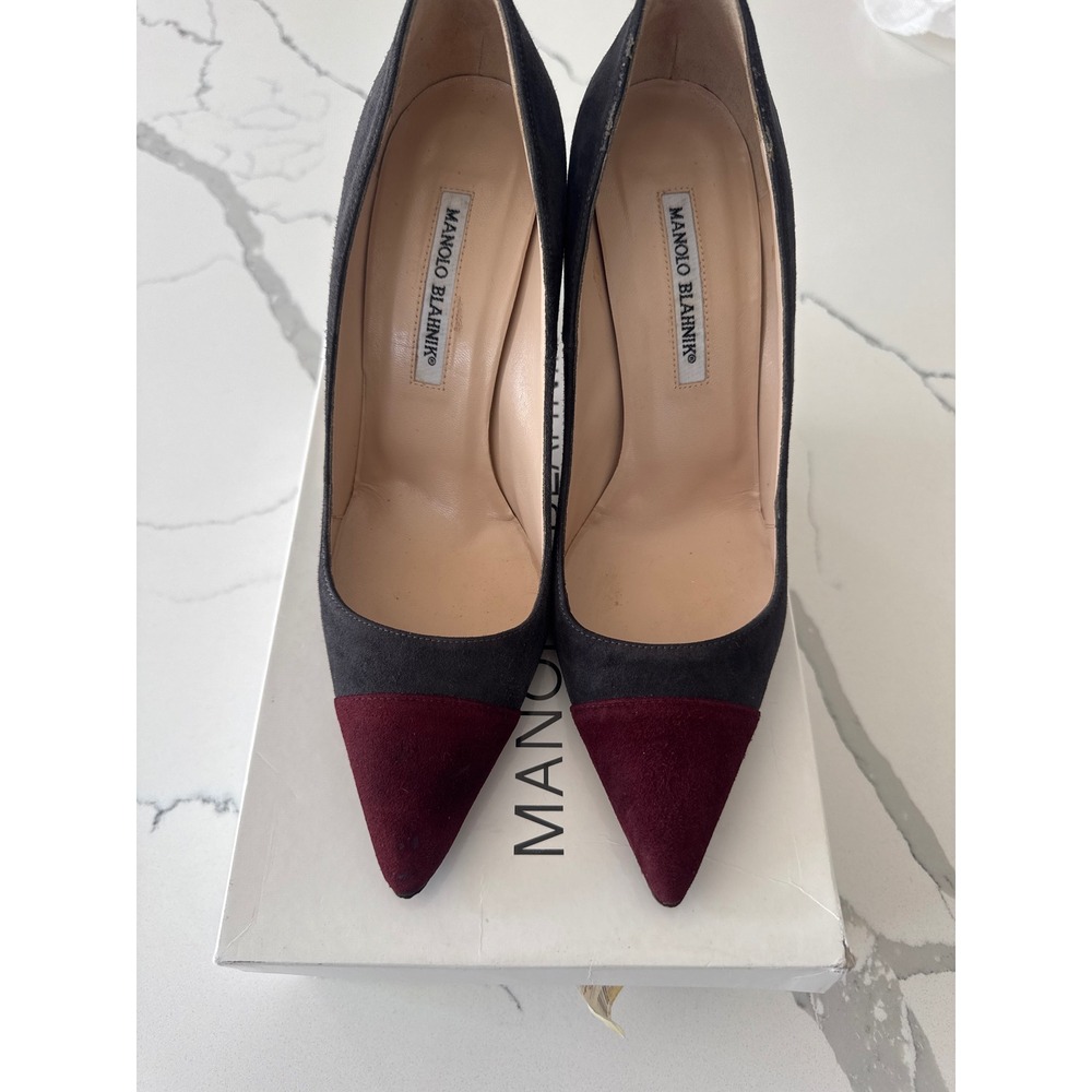 Manolo Blahnik Suede Pointed Toe Pumps Two Tone Grey Burgundy 39 Italy